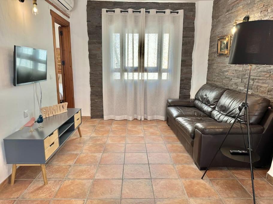 Nueva 33 Apartamentos En El Centro De ネルハ エクステリア 写真