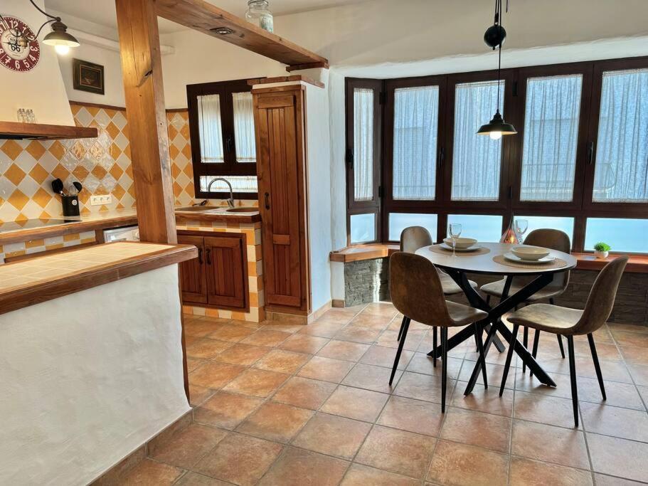 Nueva 33 Apartamentos En El Centro De ネルハ エクステリア 写真