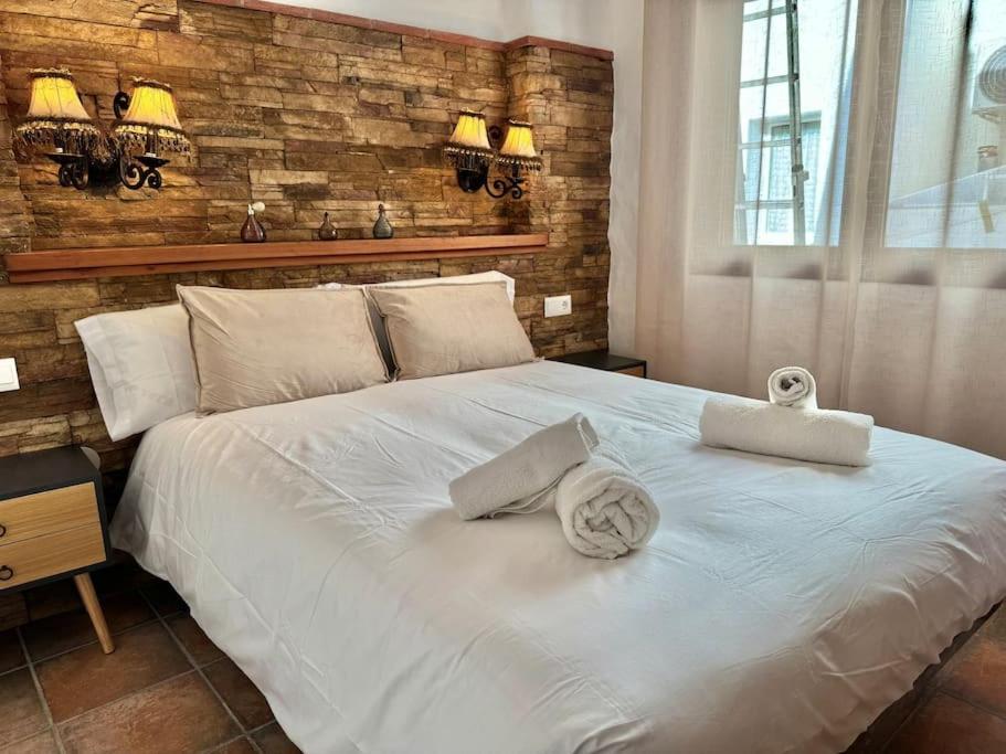 Nueva 33 Apartamentos En El Centro De ネルハ エクステリア 写真